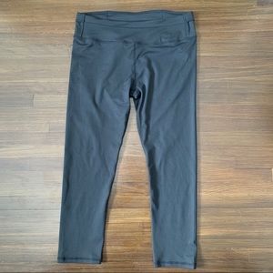 NWT Capri Fabletics Leggings